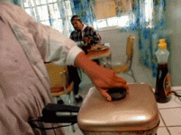 1682139678930.gif