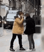 1689012371377.gif