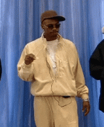 1696366045444.gif