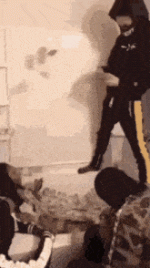 1702910436079.gif