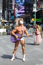 Naked-Cowboy-Face-mask-Coronavirus-Times-Square-NYC1.jpg